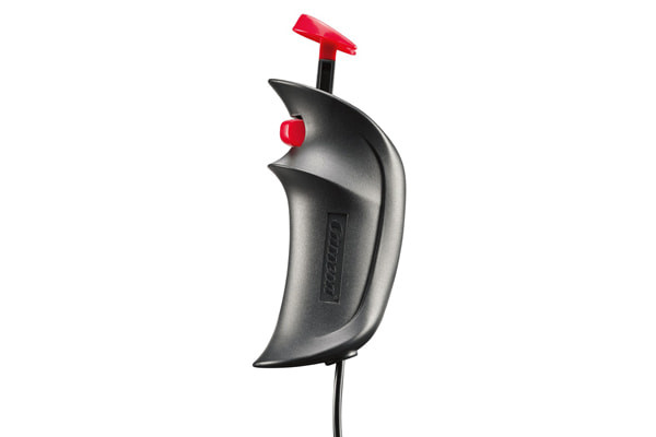 Controller met turboknop.